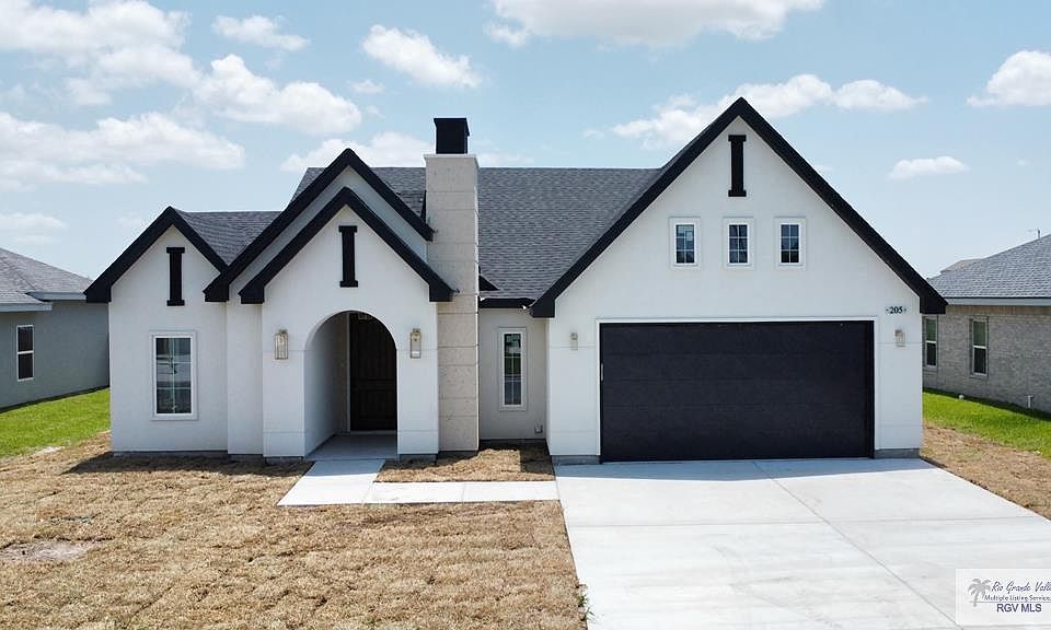 1st image of 205 Brooks Cir N