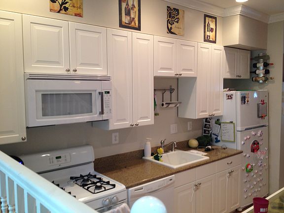Kitchen (2 of 2)