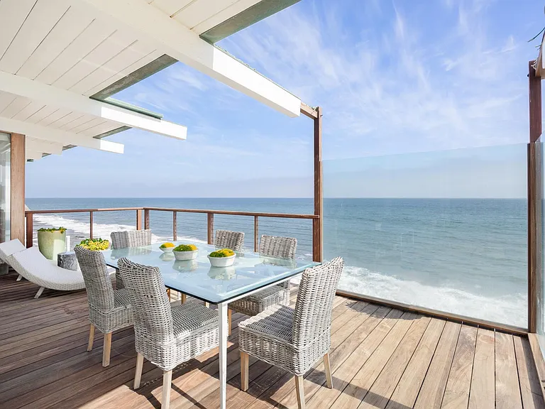 The outdoor space is perfect for entertaining!