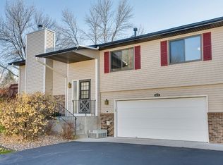 4480 Clover Ln #B, Eagan, MN 55122