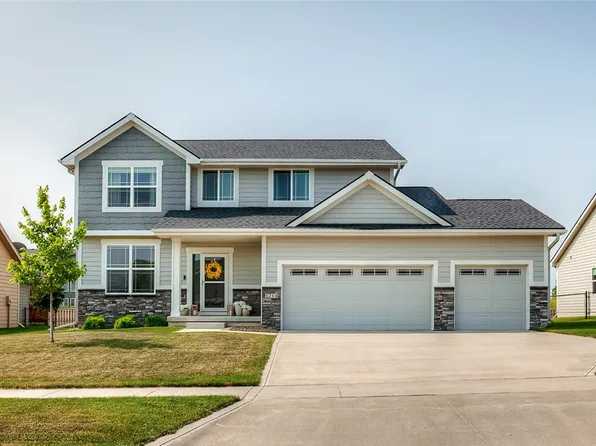 1214 NW 3rd St, Grimes, IA 50111