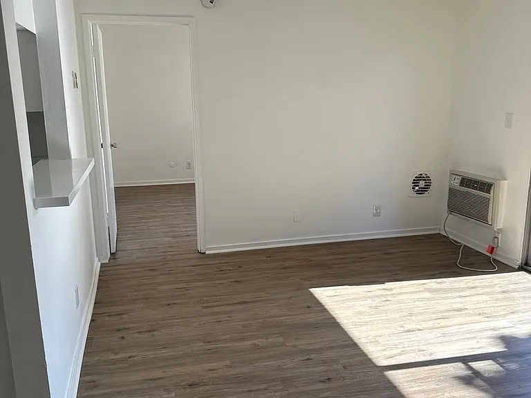 400 S. Kingsley Drive — Photo 66