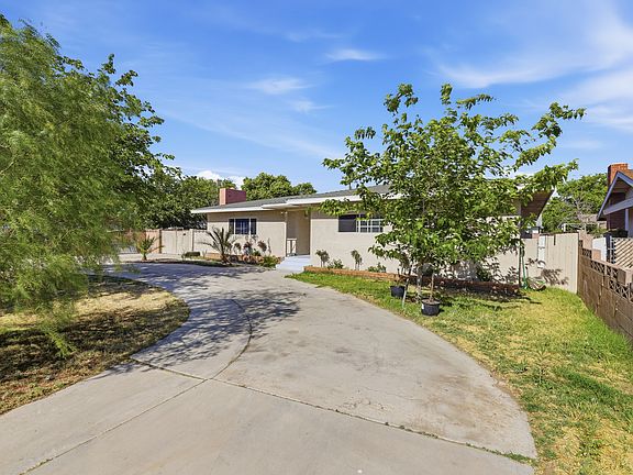 3rd image of 44556 3rd St E