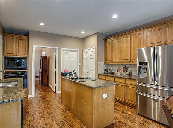 4th image of 3312 Preakness Dr