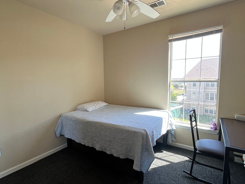 1st image of 1425 Western Ct #3303