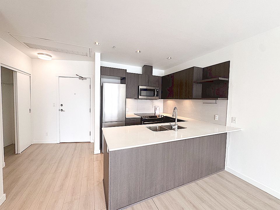 1st image of 97 W Georgia St #1916