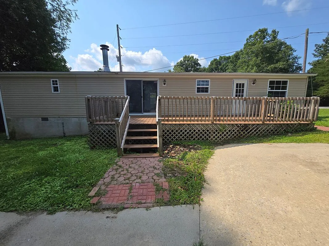 3 bed, 2.0 bath, 1512 sqft, $1,500 — Photo 4