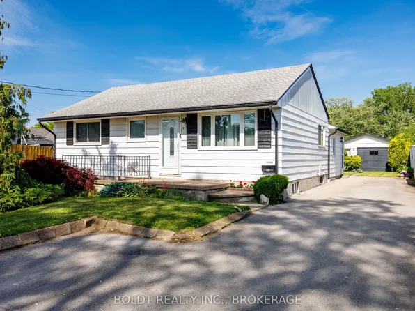 41 Ferndale Ave, Saint Catharines, ON L2P 1V9