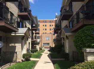 7204 W Cortland St APT 206, Elmwood Park, IL 60707