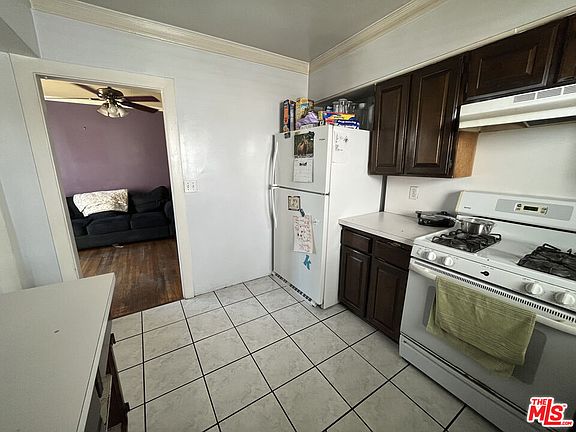 5th image of 2206 W 78th Pl
