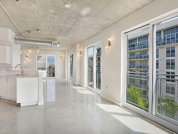 4th image of 455 NE 25th St APT 608