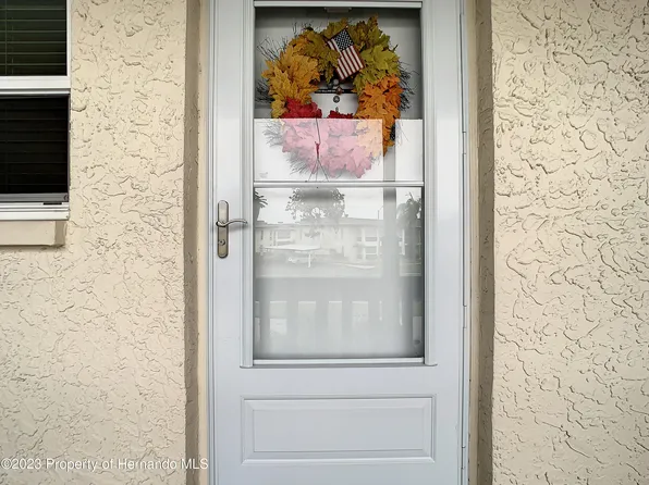 4609 Marine Pkwy Unit 202, New Port Richey, FL 34652