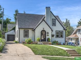 5843 William St, Omaha, NE 68106