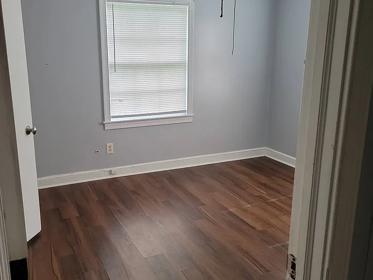 1518 Greenbay Dr — Photo 9