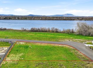 12818 Rock Creek Dr, Pasco, WA 99301