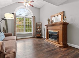 37 Dugout Road #B, Hudson, NH 03051