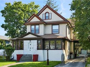 149 Lincoln Ave, Rockville Centre, NY 11570