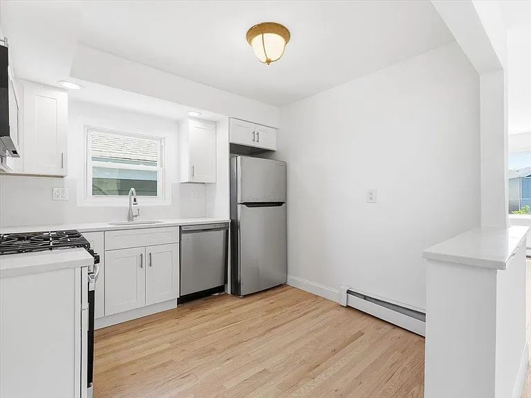 137 Kennedy Blvd #2 — Photo 11
