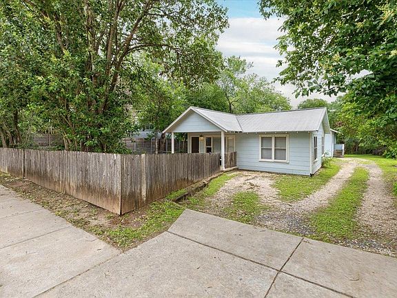 2nd image of 2113 Thornton Rd