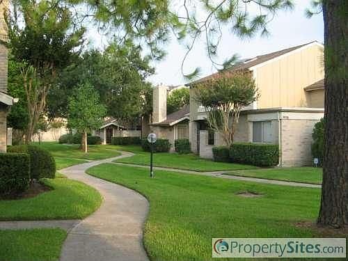 1st image of 11622 Lakeside Park Dr