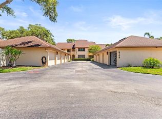 8103 Bardmoor Pl APT 203G, Seminole, FL 33777