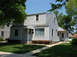1424 Drexel Blvd, South Milwaukee, WI 53172