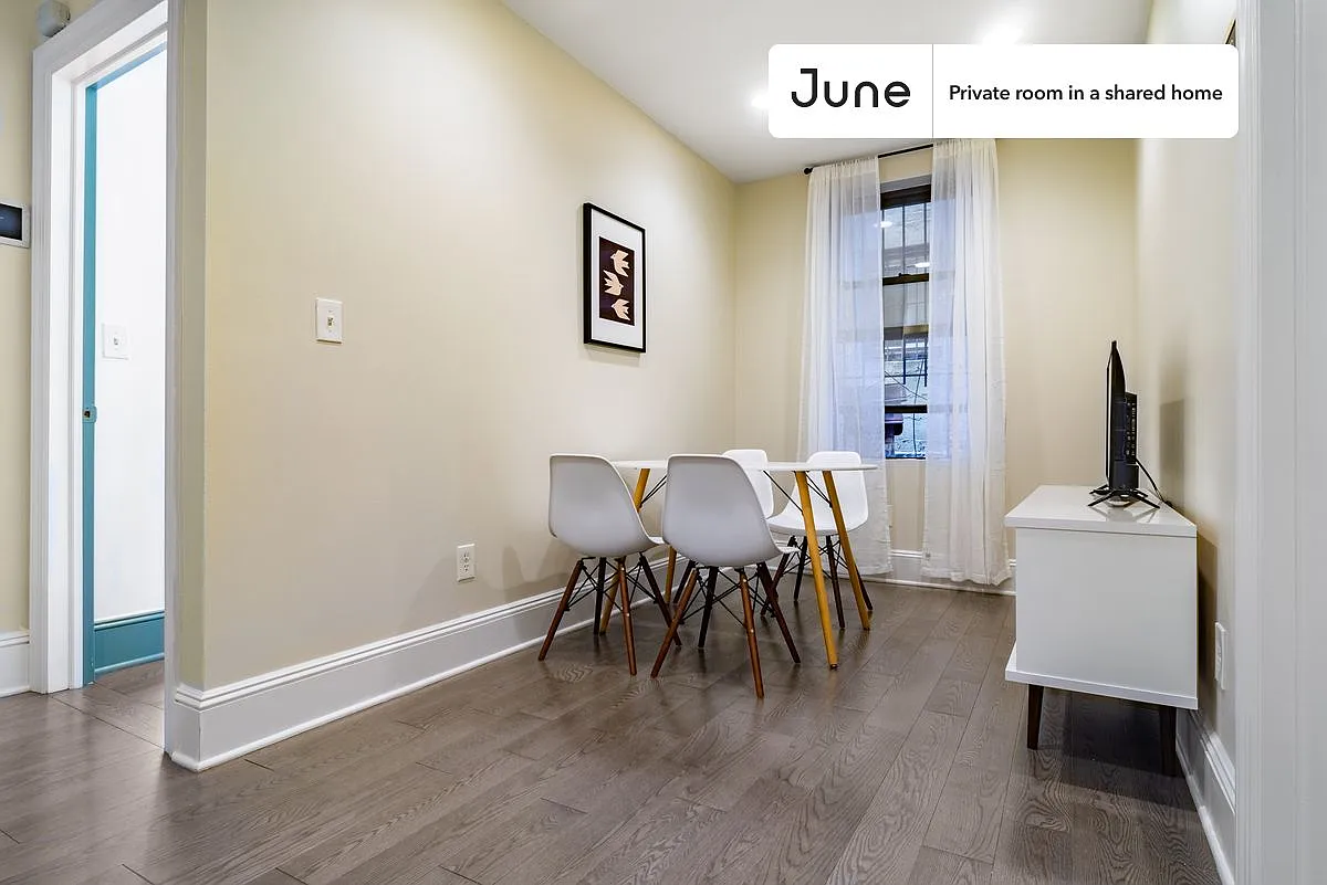 Full bedroom in 2 bed/1 bath home in Gramercy #1111 B — Photo 2
