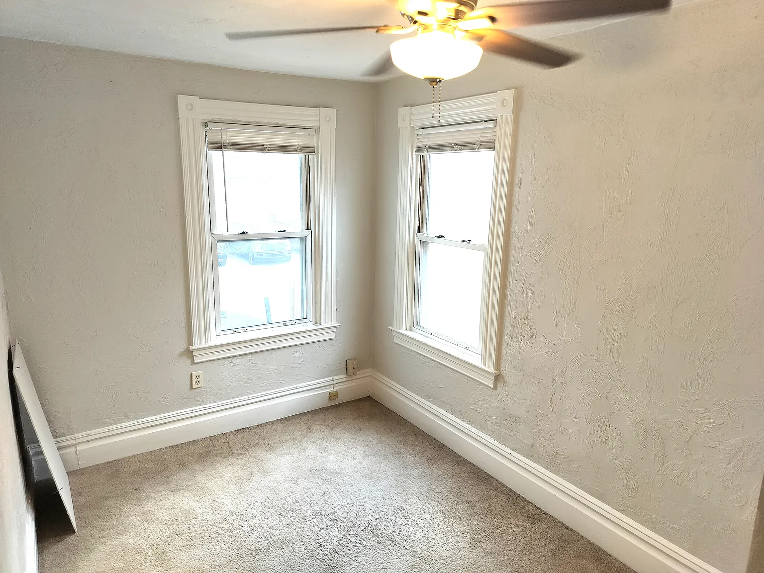 3 bed, $1,500 — Photo 4