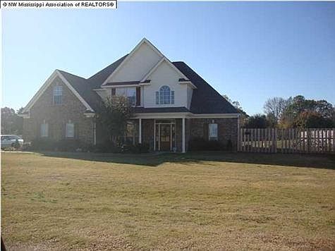 2nd image of 118 Janey Dr