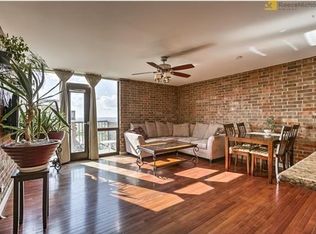 2933 Baltimore Ave APT 600, Kansas City, MO 64108