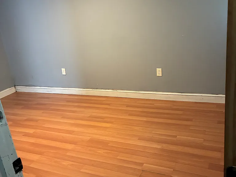 4 Gladeside Ter — Photo 1