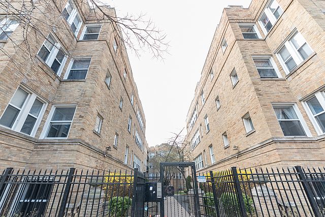 1st image of 1836.5 N Humboldt Blvd #1A