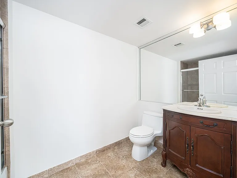 700 1st St #8H — Photo 14
