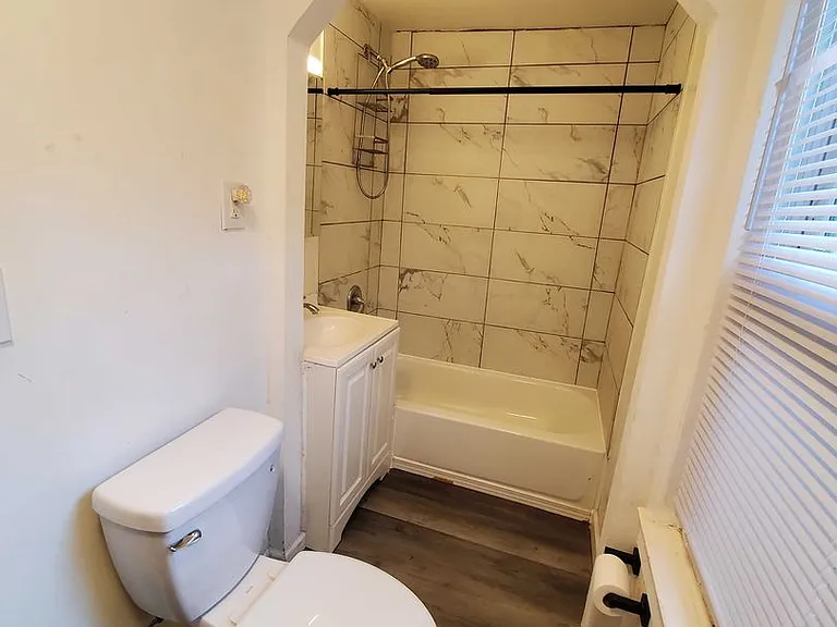 4205 Albany St — Photo 7