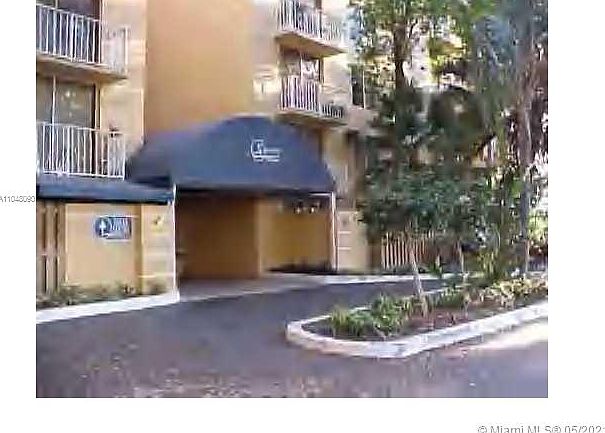 1st image of 1720 NW North River Dr APT 508