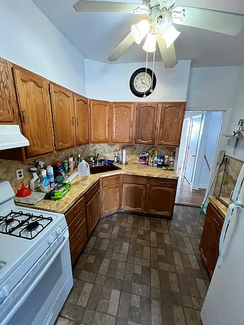 3 bed, 2200 sqft, $3,850 — Photo 4