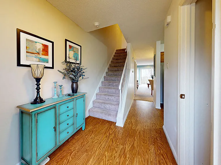 2 and 3 Bedroom Townhomes