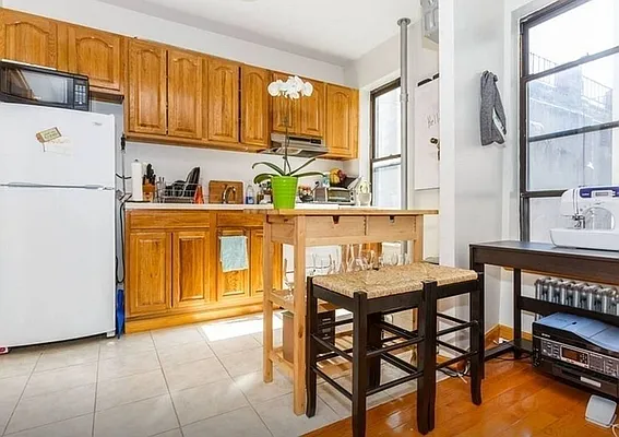 Rented by REAL New York | media 9