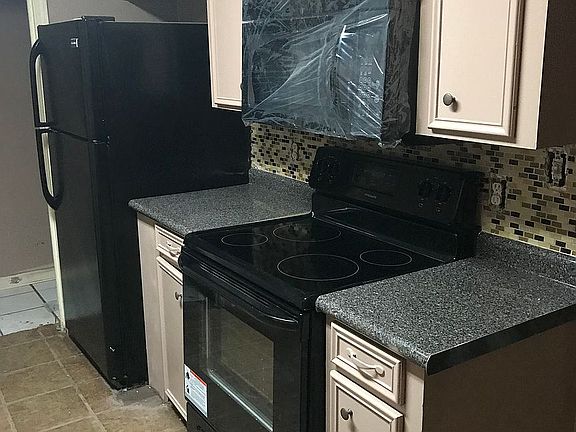 4th image of 1452 Winchester Dr