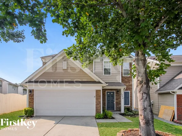 1046 Mearn Rd, Charlotte, NC 28216