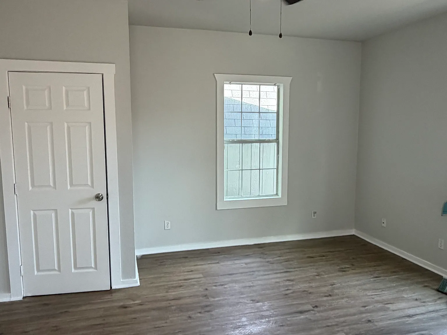 Studio, 250 sqft, $825 — Photo 3