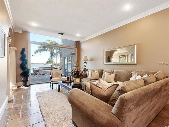 5th image of 4546 Edgewater Dr