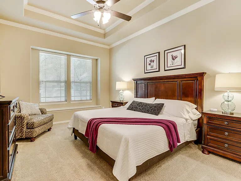 231 Carrington Ln — Photo 8