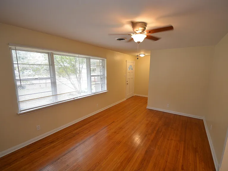 5709 Windamere Dr — Photo 6