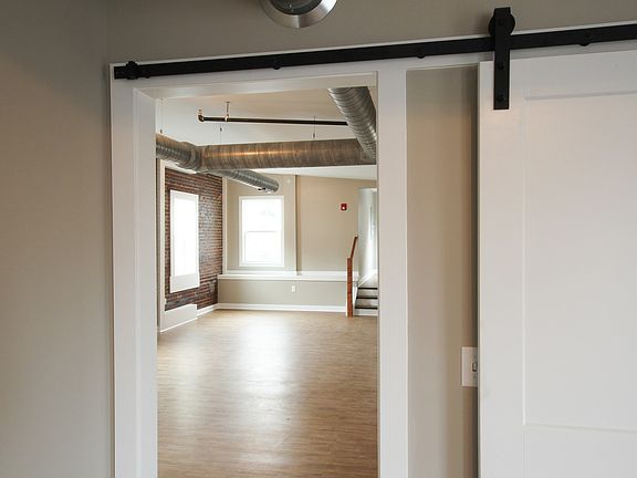 5th image of 221 N 2nd St APT 401