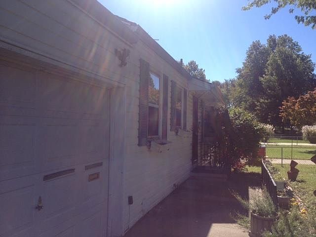 2nd image of 1713 N Dodgion St