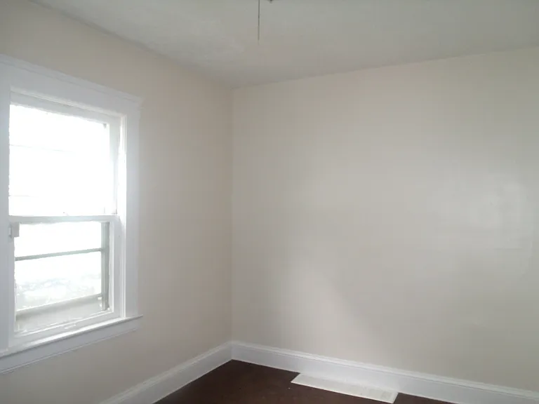 1909 Treadway Ave — Photo 6