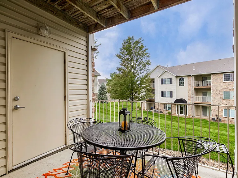 Two Bedroom - 2 Bed / 2 Bath - 1,188 Sq.Ft.