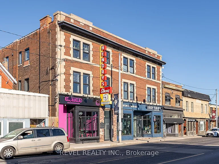 657 Barton St E #302 — Photo 2