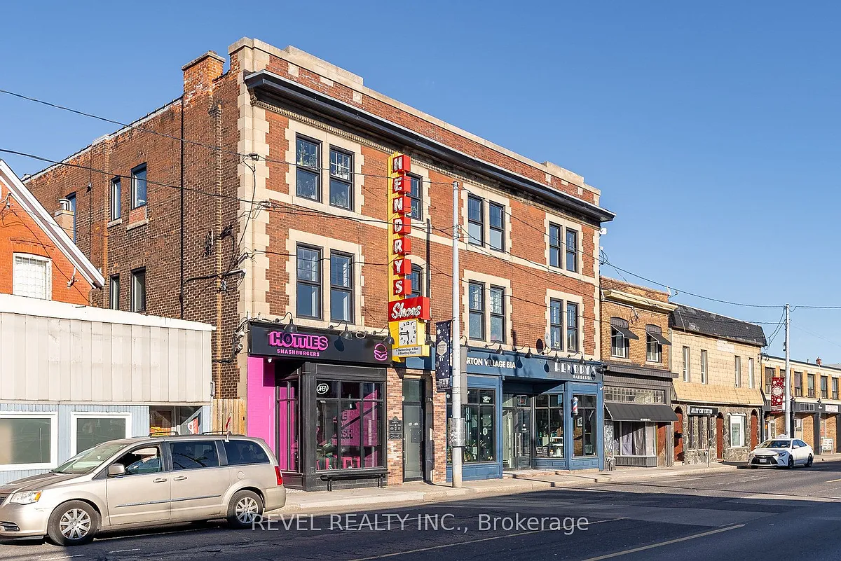 Building Photo - 657 Barton St E #302